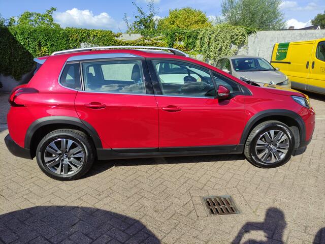 Peugeot 2008 Blue Lease Allure 1.2 Puretech 130, Trekhaak