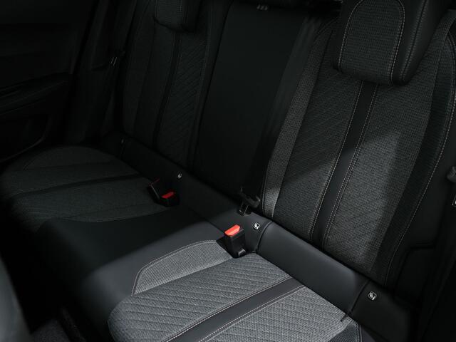 Peugeot 2008 1.2 HYBRID 145PK ALLURE e-DCS6 | Mirror Link | Stoelverwarming | Parkeersensoren v/a