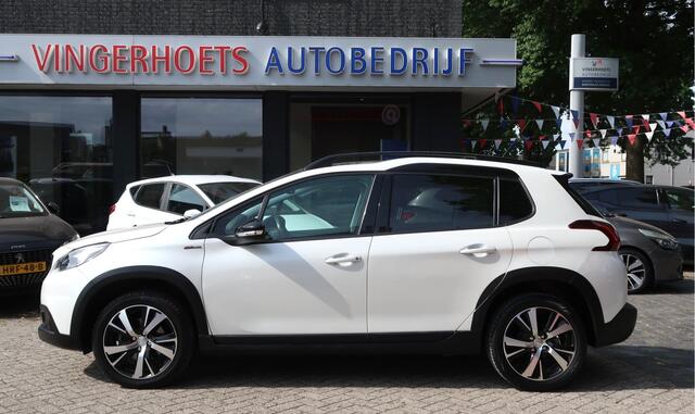 Peugeot 2008 130 Pk. Benzine * GT-line * Super Compleet * Navigatie * 1/2 Leder * L.M. Velgen * Panoramadak * DAB Radio * Apple Car Play / Android Auto Spotify & Google Maps * Climate & Cruise Control * Vingerhoets; Vierde Generatie Eersteklas Service !