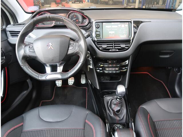 Peugeot 2008 130 Pk. Benzine * GT-line * Super Compleet * Navigatie * 1/2 Leder * L.M. Velgen * Panoramadak * DAB Radio * Apple Car Play / Android Auto Spotify & Google Maps * Climate & Cruise Control * Vingerhoets; Vierde Generatie Eersteklas Service !