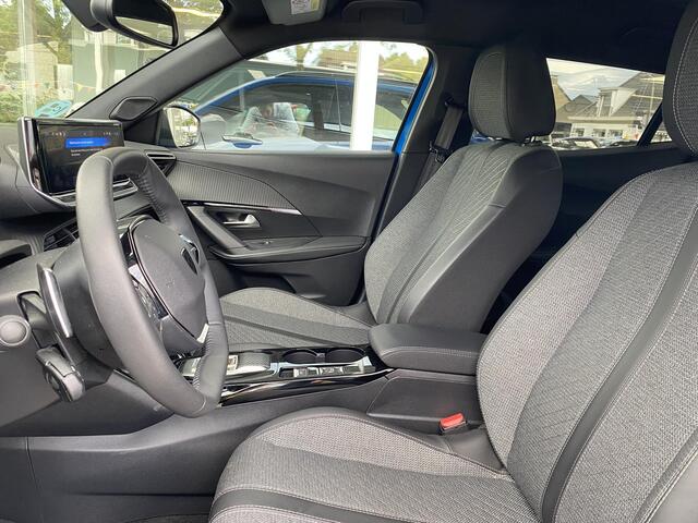 Peugeot 2008 1.2T Automaat Allure Verwacht | Navigatie | Achteruitrijcamera | Parkeersensoren | Climate Control | Privacy Glass