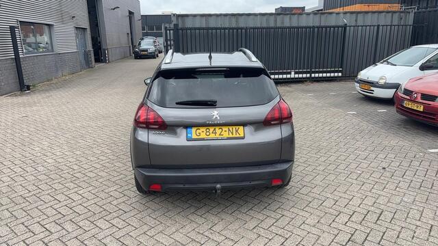 Peugeot 2008 1.2 PureTech Signature