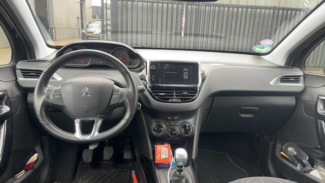 Peugeot 2008 1.2 PureTech Signature