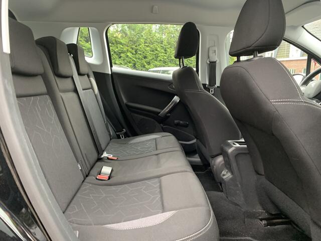 Peugeot 2008 1.2 PT 110pk Aut. Blue Lion, Navi & CarPlay | Trekhaak