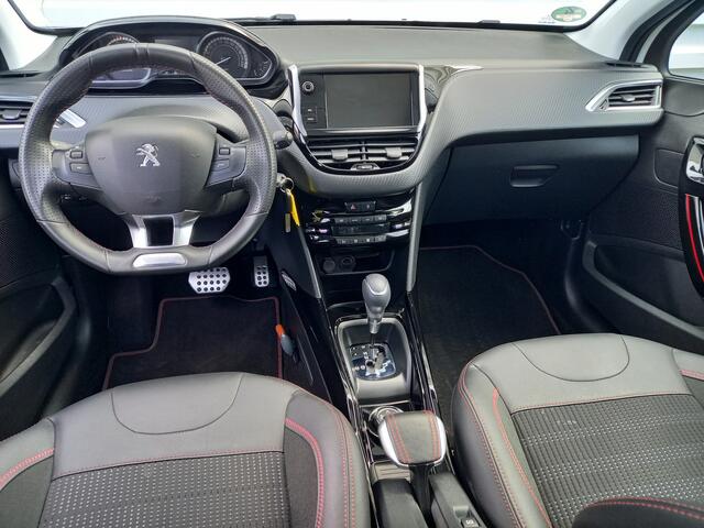 Peugeot 2008 1.2 PureTech GT-Line Camera & Sensoren | Climate controle | Automaat!!