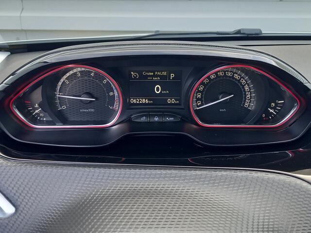 Peugeot 2008 1.2 PureTech GT-Line Camera & Sensoren | Climate controle | Automaat!!