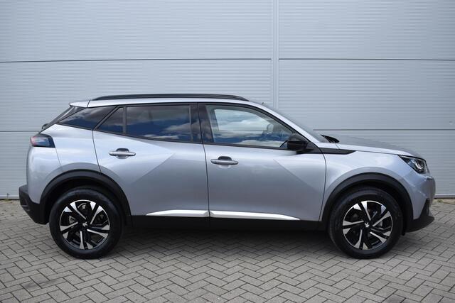 Peugeot 2008 1.2 PureTech Allure Pack CAMERA / ECC / CARPLAY