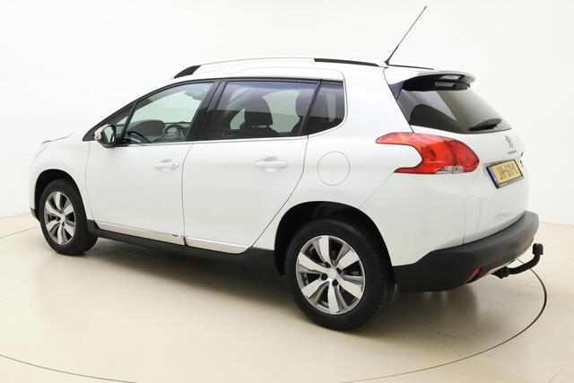 Peugeot 2008 PureTech 110 Allure | Trekhaak | Panoramadak | Clima | LM velgen