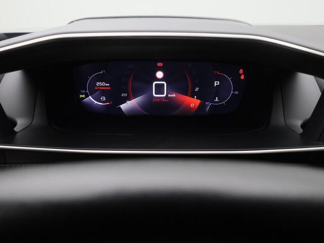 Peugeot 2008 1.2 PureTech 130 PK Automaat Allure | CAMERA | ADAPTIVE | KEYLESS | STOELVERW.