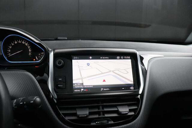 Peugeot 2008 1.2 PureTech Allure | PANODAK | TREKHAAK | CAMERA | NAVI | CRUISE |