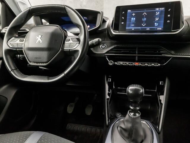 Peugeot 2008 1.2 PureTech Sport (VIRTUAL COCKPIT, APPLE CARPLAY, 360 CAMERA, GETINT GLAS, LEDER, SPORTSTOELEN, CRUISE, LANE ASSIST, NIEUWSTAAT)