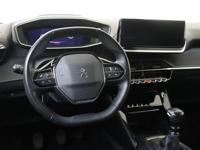 Peugeot 2008 1.2 PureTech Allure | Trekhaak | Carplay | Camera | Keyless | Navigatie |