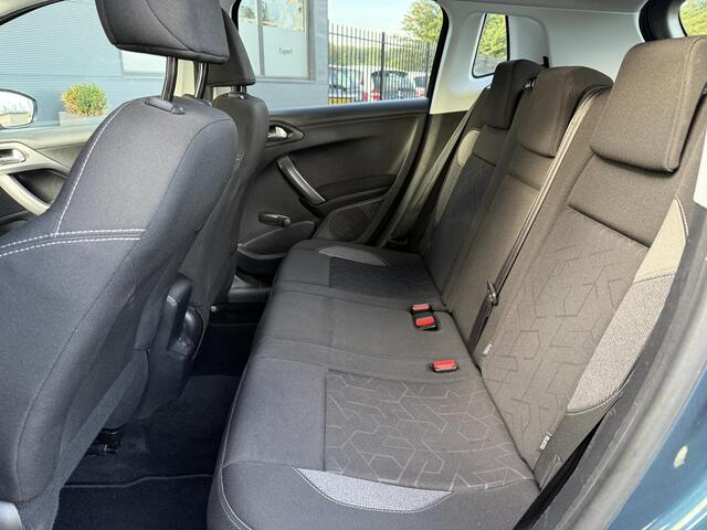 Peugeot 2008 1.2 PureTech Blue Lion 110pk,2e Eigenaar,Airco,Cruise,PDC,Trekhaak,Dealer Onderhouden,APK tot 02-2026