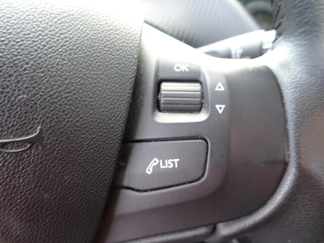 Peugeot 2008 1.2 PureTech Active