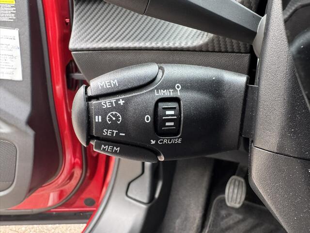 Peugeot 2008 1.2 PureTech Active Pack*Navigatie*Camera*