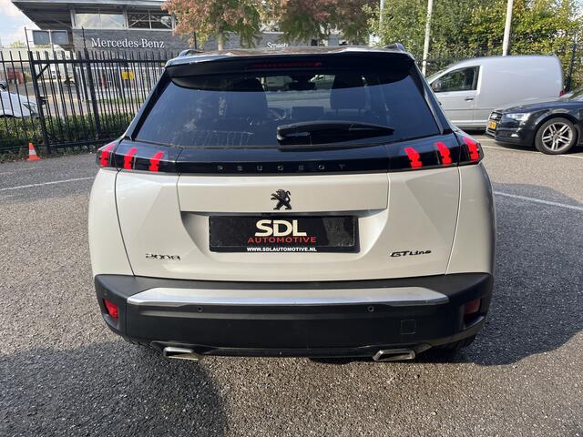 Peugeot 2008 1.2 PureTech GT-Line // SCHUIF-KANTELDAK // FULL LED // LEDER // ELEK.STOELEN+MEMORY // NAVI+CARPLAY // CAMERA // 3D COCKPIT //