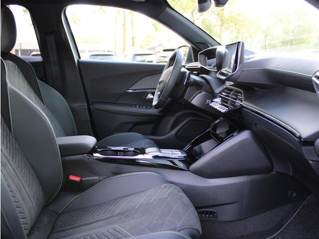 Peugeot 2008 1.2 Hybrid 145 GT VOORRAAD KORTING