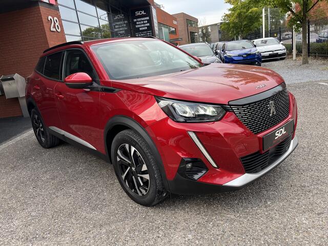 Peugeot 2008 1.2 PureTech Allure 131PK! // 3D COCKPIT // LED // CLIMA // CAMERA+SENSOREN // NAVI+CARPLAY //