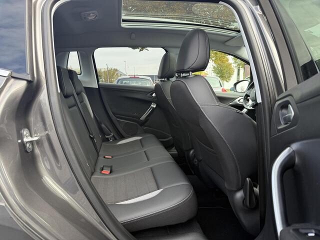 Peugeot 2008 1.2 PureTech Allure 2e Eigenaar,Navi,Pano,Camera,Clima,Cruise,PDC,Trekhaak,Apple Carplay,N.A.P,APK tot 05-2026