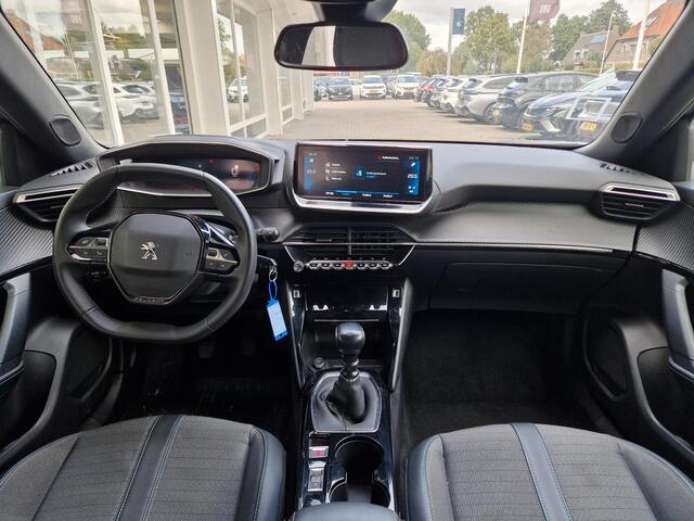 Peugeot 2008 1.2 PureTech Allure Pack | Climate & Cruise Control | Achteruit Rijd Camera | AppleCarplay/Android Auto |