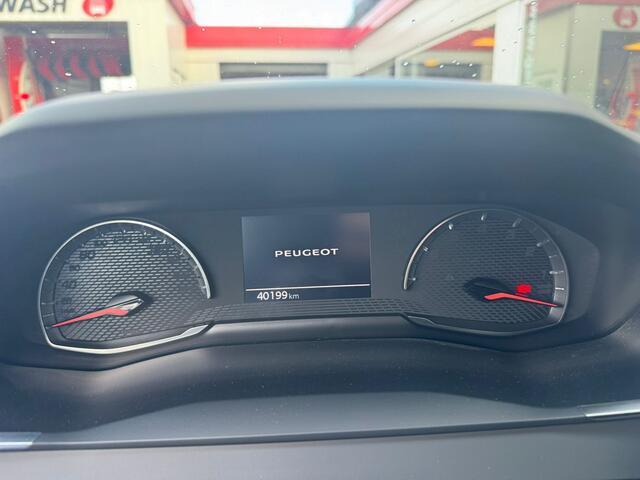 Peugeot 2008 1.2 PureTech Allure