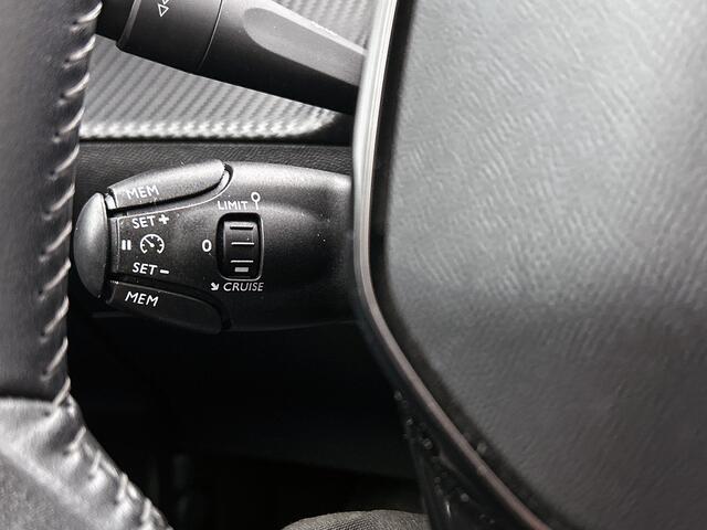 Peugeot 2008 100 PK Allure Pack Premium | Rijklaar | Navigatie | 360 camera | Apple Carplay |