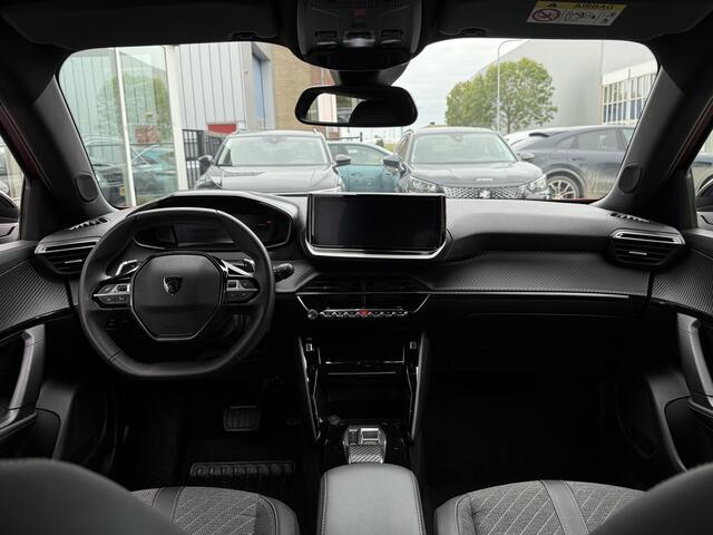 Peugeot 2008 1.2 PureTech 130 Allure Rood metallic