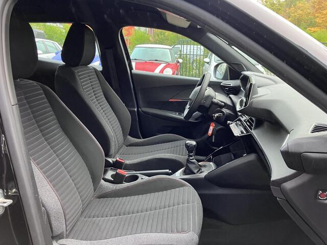 Peugeot 2008 1.2 PureTech Active Pack 131pk Navi Camera Cruise