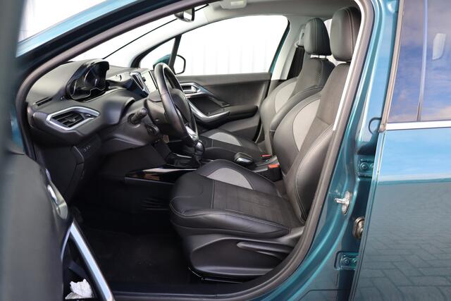 Peugeot 2008 1.2 PureTech Allure | Panoramadak | Camera | Navigatie | Cruise Control | Trekhaak