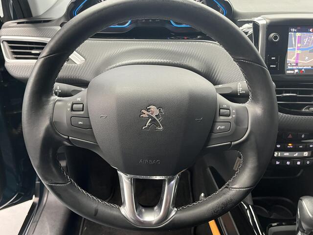 Peugeot 2008 1.2 PureTech Allure Automaat, Met Trekhaak, Apple Carplay & Android Auto, Achteruitrij Camera, CruiseControl