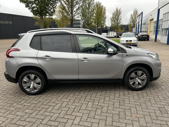 Peugeot 2008 1.2 VTI Style CRUISE PDC NAVI LED LMV.