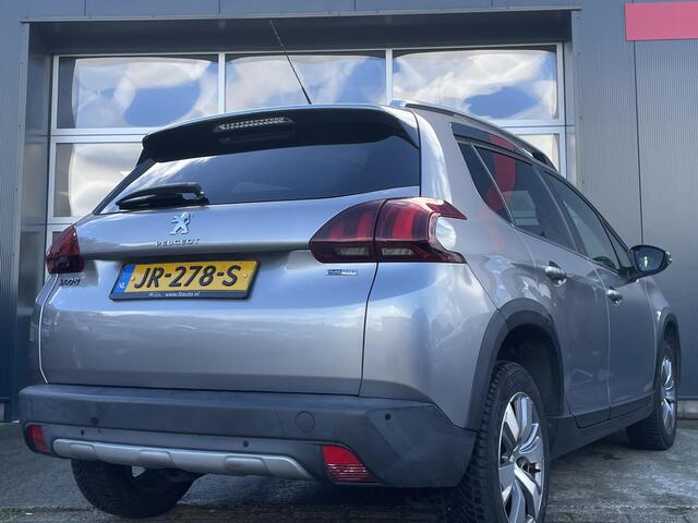 Peugeot 2008 1.2 PureTech Allure - Navigatie - Panoramadak - Climate Control - Parkeersensoren
