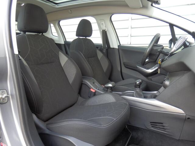 Peugeot 2008 110PK | Blue Lion | Panoramadak | Navigatie | 100% dealer o.h.