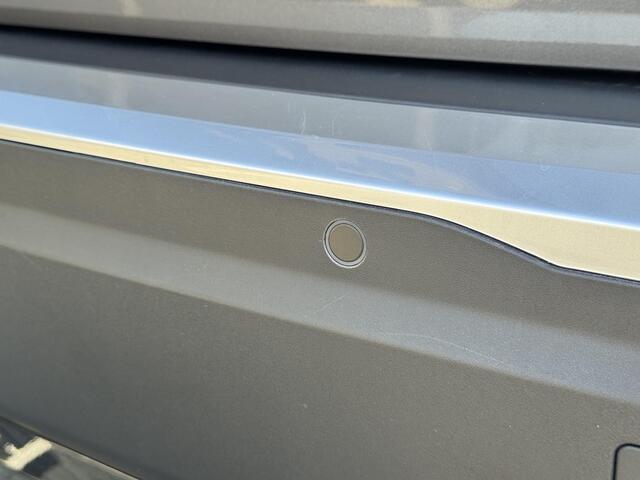 Peugeot 2008 Allure 1.2 PureTech 130PK Navigatie, Achteruitrijcamera, Keyless, Stoelverwarming, Climate Control, Cruise Control