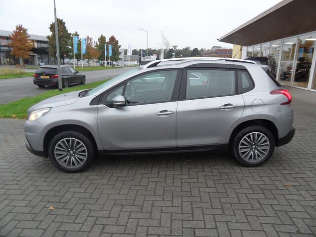 Peugeot 2008 1.2 PureTech Blue Lion