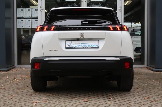 Peugeot 2008 1.2 PURETECH 100, Apple Carplay/ Android Auto, Navi, Clima, LED, etc.