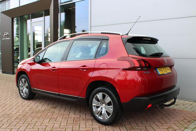 Peugeot 2008 1.2 PureTech Blue Lion Automaat Airco Navi Panoramadak Carplay Trekhaak 61.721km