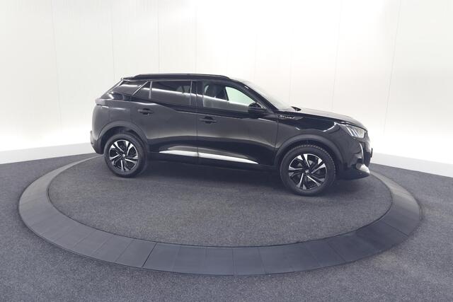 Peugeot 2008 PureTech 130 GT-Line | Camera | Adaptieve Cruise Control | Allseason Banden | Navigatie