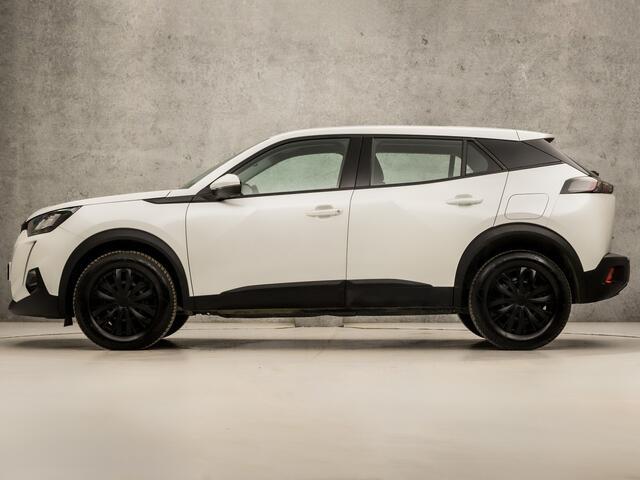 Peugeot 2008 1.2 PureTech Sport (APPLE CARPLAY, PARELMOER, GROOT NAVI, 360 CAMERA, SPORTSTOELEN, LANE ASSIST, PARKEERSENSOREN, CRUISE, NIEUWSTAAT)
