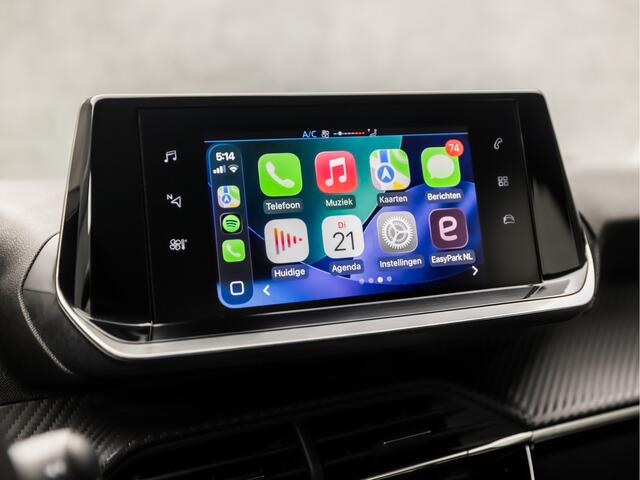 Peugeot 2008 1.2 PureTech Sport (APPLE CARPLAY, PARELMOER, GROOT NAVI, 360 CAMERA, SPORTSTOELEN, LANE ASSIST, PARKEERSENSOREN, CRUISE, NIEUWSTAAT)