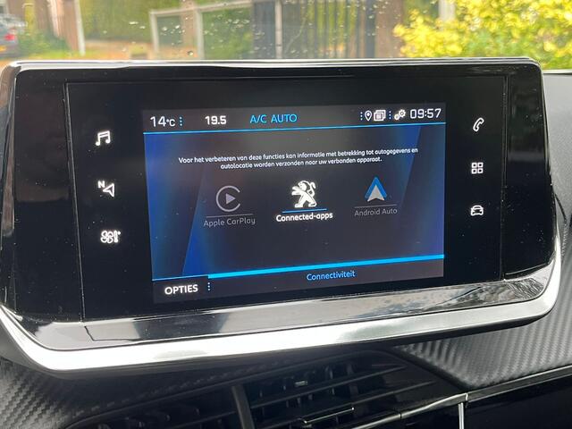 Peugeot 2008 1.2 Allure Pack. Camera, Clima, Cruise, Half Leer, 17"LM Velgen