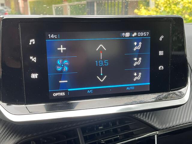 Peugeot 2008 1.2 Allure Pack. Camera, Clima, Cruise, Half Leer, 17"LM Velgen