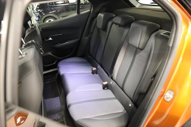 Peugeot 2008 1.2 PureTech Allure Pack | Camera | 4 seizoenenbanden