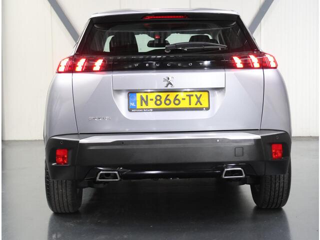 Peugeot 2008 1.2 130PK Active Pack | AUTOMAAT | AppleCarPlay/AndroidAuto | Armsteun | Climate Control | Cruise Control | FULL LED | LMV | Parkeersensoren | Isofix | Afneembare Trekhaak |