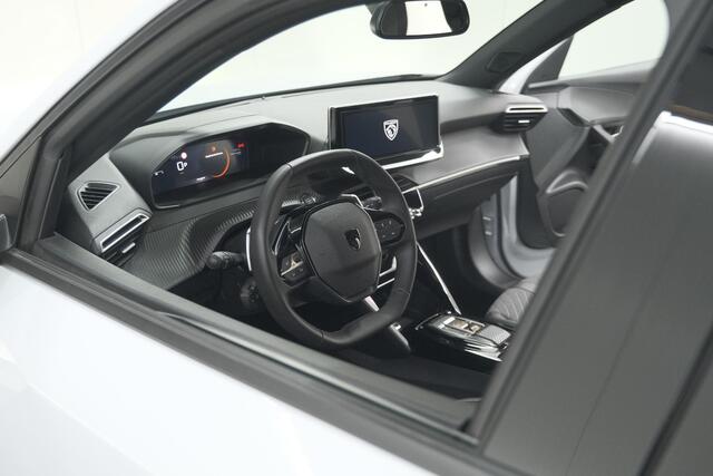 Peugeot 2008 Hybrid 136 e-DCS6 Allure | 360 Camera | Adaptieve Cruise Control | Dodehoekdetectie