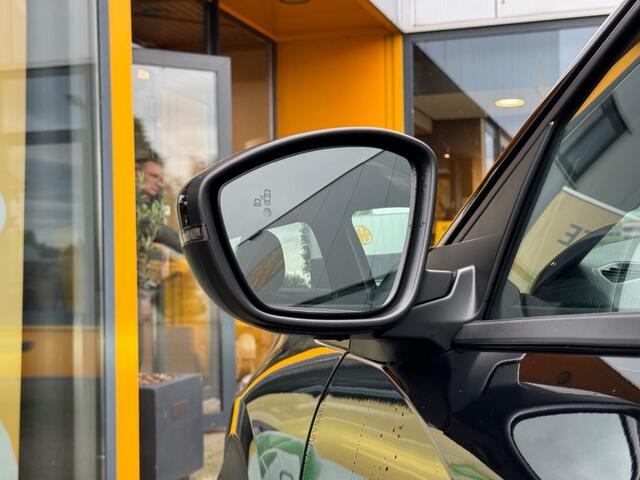 Peugeot 2008 1.2 Hybrid Allure - camera - navi - adaptive cruise