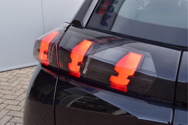 Peugeot 2008 1.2 PureTech Active Pack | NL-Auto | 100PK | Parkeersensoren