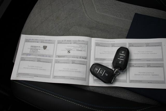 Peugeot 2008 EV GT Pack 50 kWh - Carplay, Panorama, Camera, Navi, Digitaal Cockpit, Stoelverw.