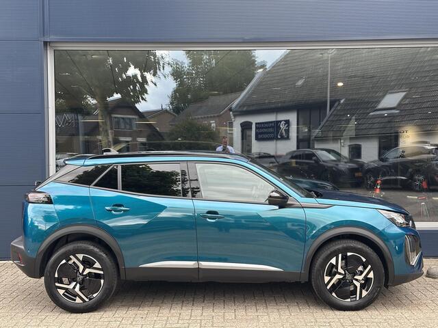 Peugeot 2008 1.2 Hybrid 145 PK Allure ¤ 6.000,- DEMO VOORDEEL| Automaat | Navigatie | Keyless entry | Stoelverwarming | Adaptieve Cruise Control | 360 Graden Camera | Parkeersensoren V+A | Hoge Zitpositie | Hybride Elektrisch rijden met Automaat | Climate Control | St