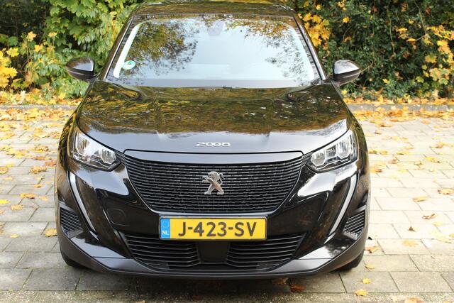 Peugeot 2008 1.2 PureTech Active navgatie D.riem is vervangen!! Plaat van een auto!!